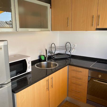 Apartamento Com Patio Na Rua Principal Da Cidade Порто Екстериор снимка